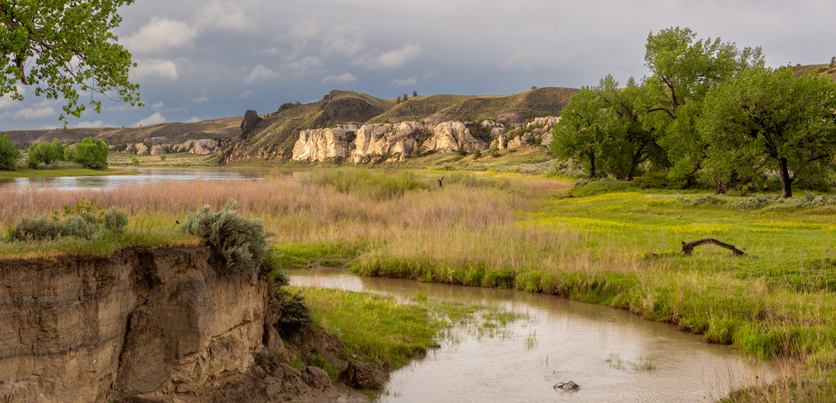 White cliffs on on both sides of the river